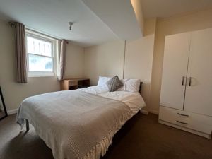 Bedroom- click for photo gallery